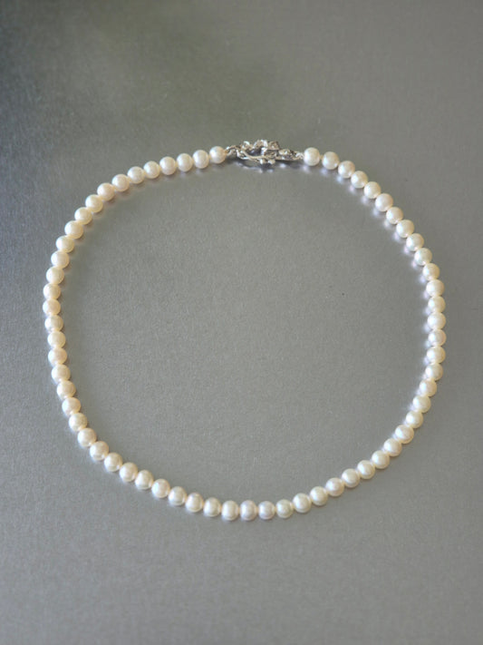 Classic Pearl Necklace