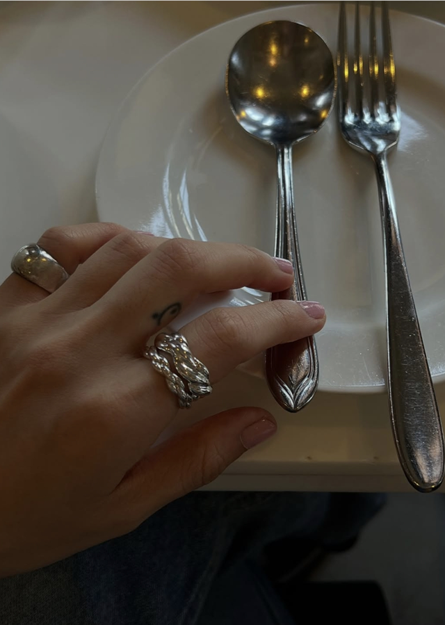 Modern Wave Thin Ring