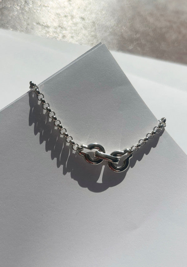 Ample Clasp Bracelet