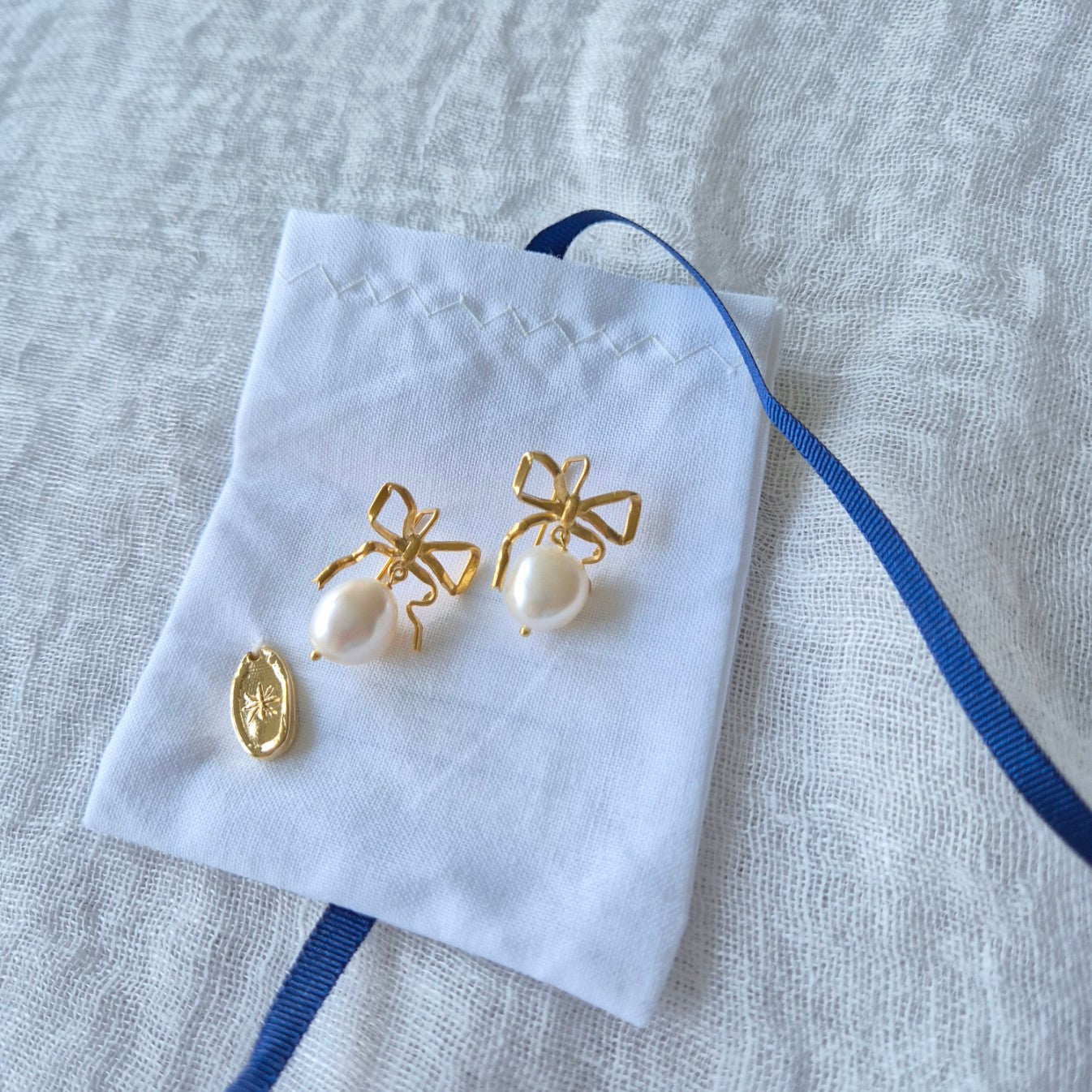 ANTONIA EARRINGS