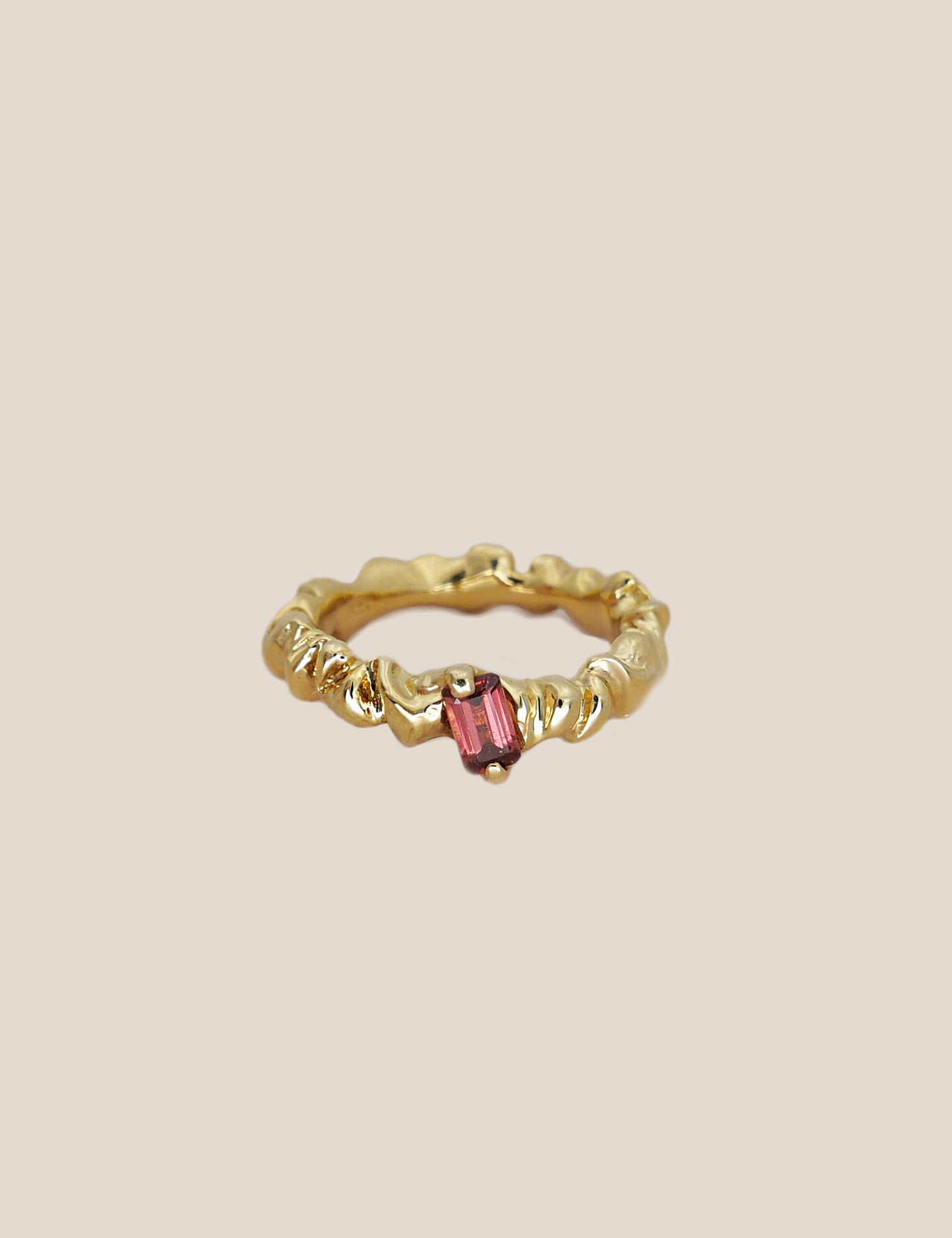 Crinkle Ring [ Garnet ]